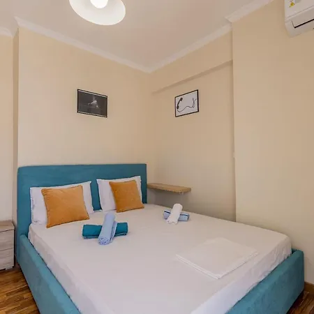 Scarlett Apartment